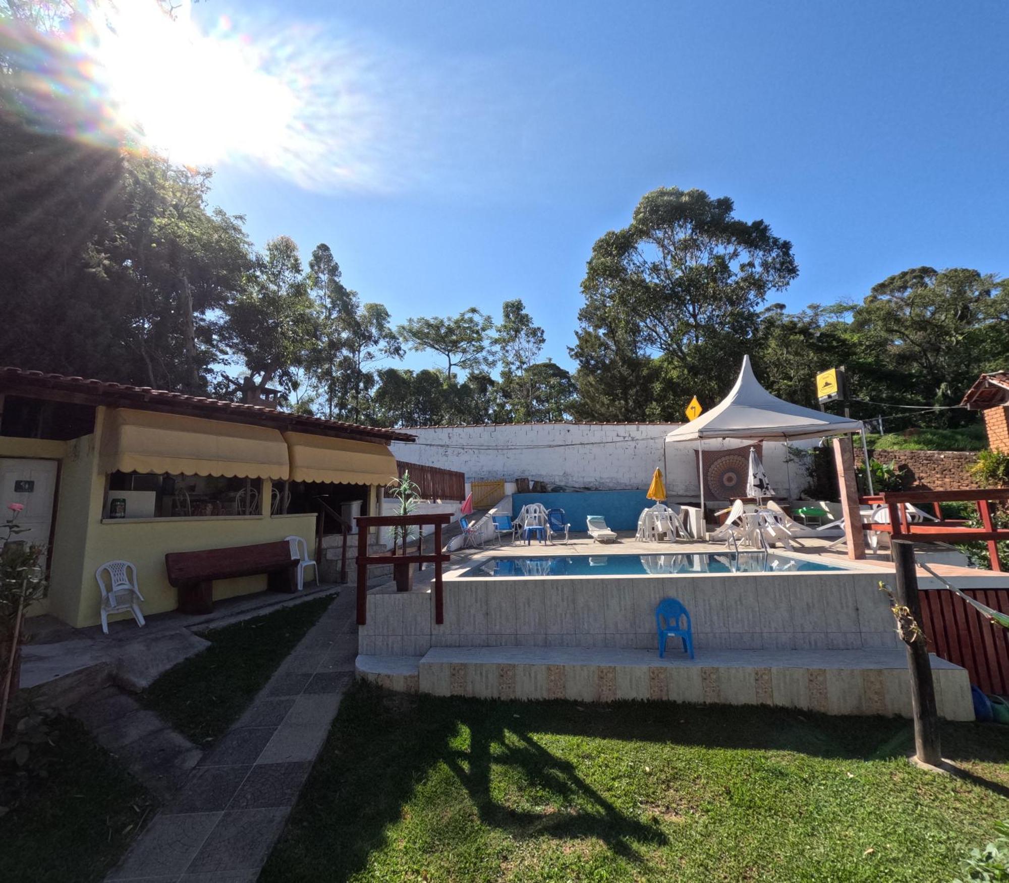 Hostel Yellow House Mg Итамонте Екстериор снимка